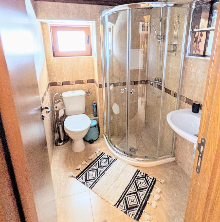 Casual Apartment Near Gondola & City Center - Neon Bansko Bagian luar foto